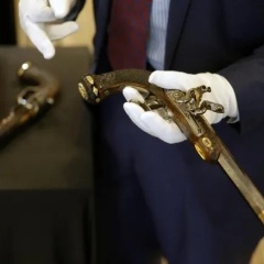 Napoleon-Les-pistolets-du-suicide-manque-1814